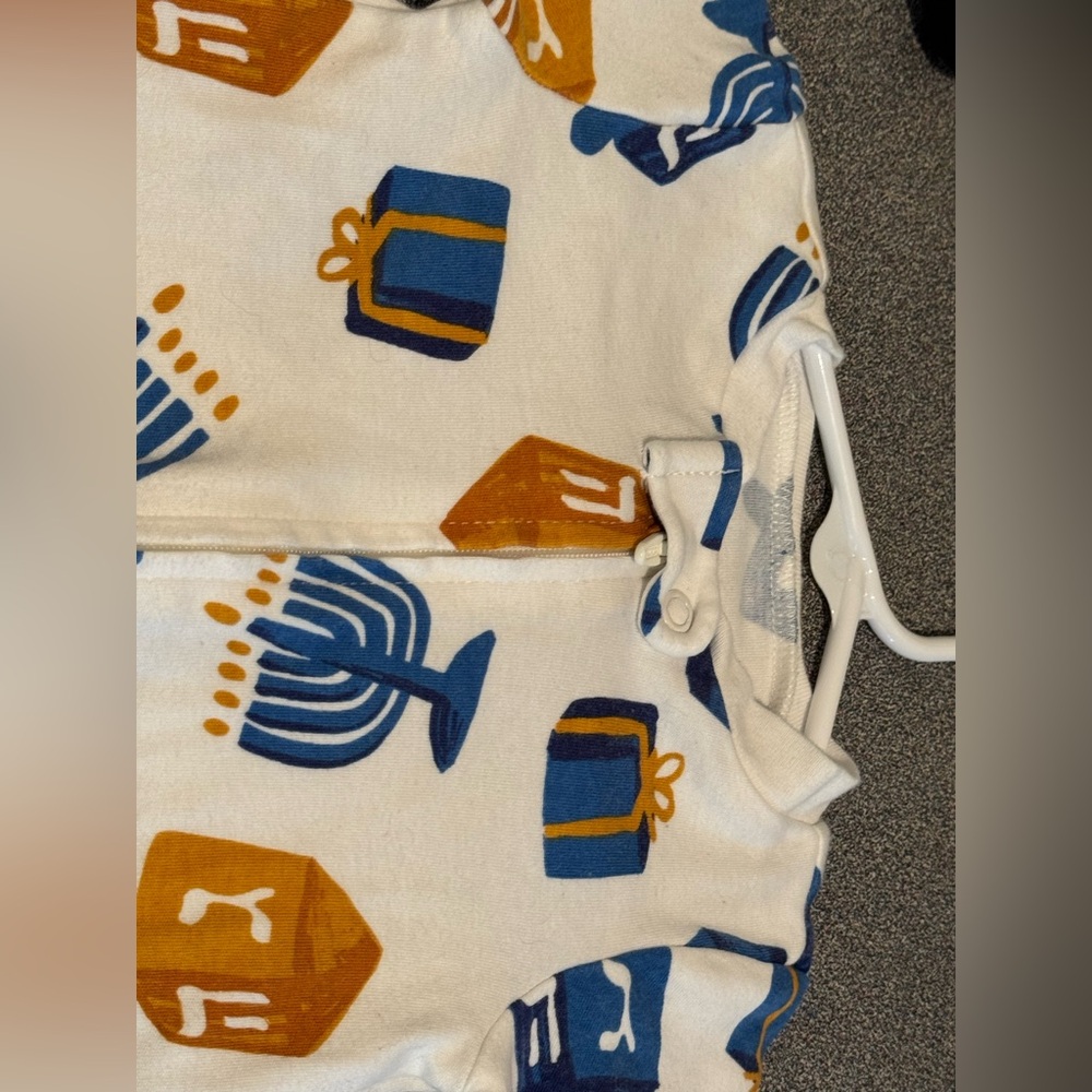 Carter’s 6-9 Month Double Zip Footie Hanukkah Pajamas - Picture 4 of 12